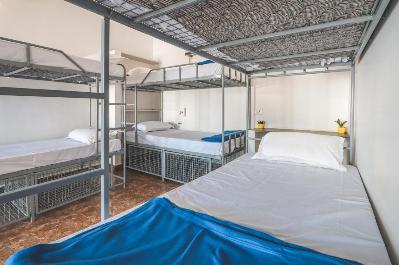 Piggy Hostel Vagator Eksteriør billede